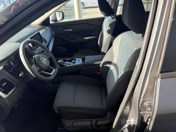 Nissan X-Trail — foto 4 van 24