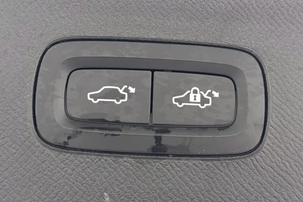 Volvo XC90 PHEV (2019) — foto 7 van 41