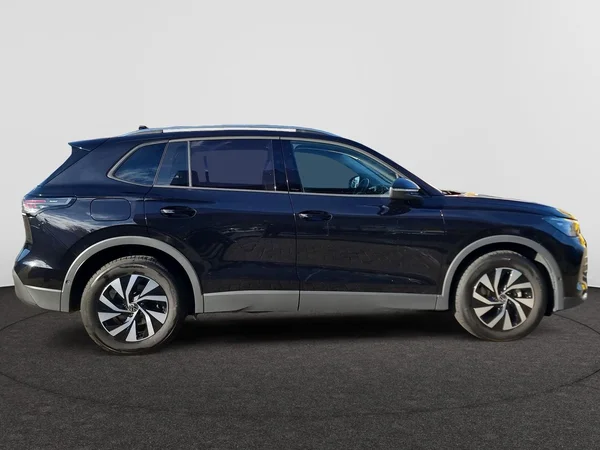 VOLKSWAGEN Tiguan (2024) — foto 21 van 23