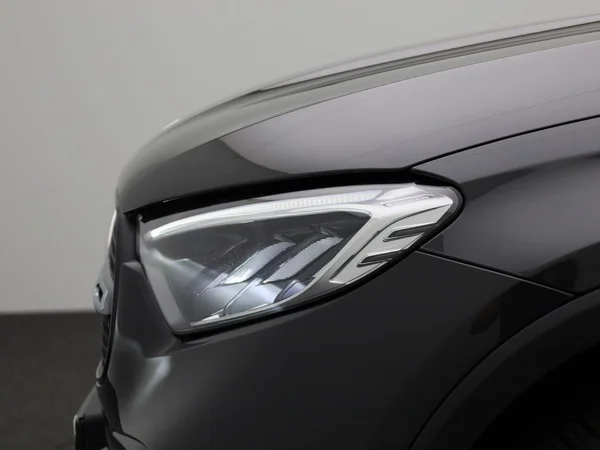 Mercedes-Benz GLC (2025) — foto 8 van 45