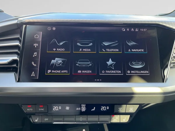 AUDI Q4 e-tron (2025) — foto 4 van 22