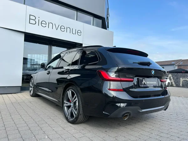 Bmw 330 (2021) — foto 29 van 31