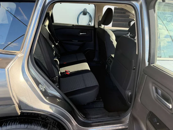 Nissan X-Trail — foto 24 van 24