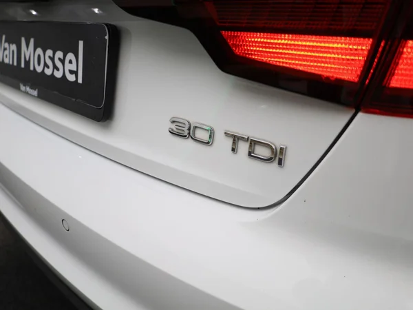 Audi A4 (2024) — foto 31 van 46