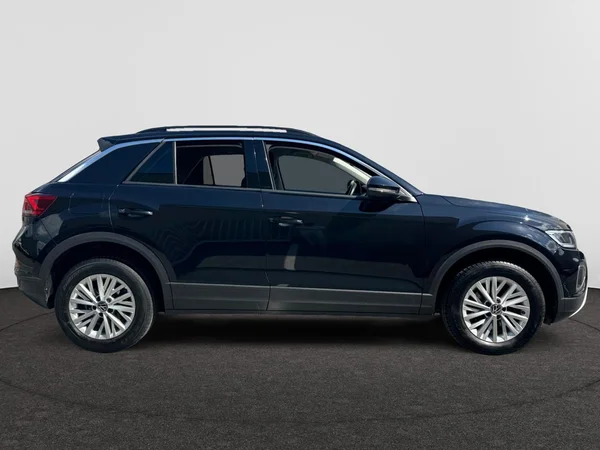VOLKSWAGEN T-Roc (2022) — foto 16 van 16