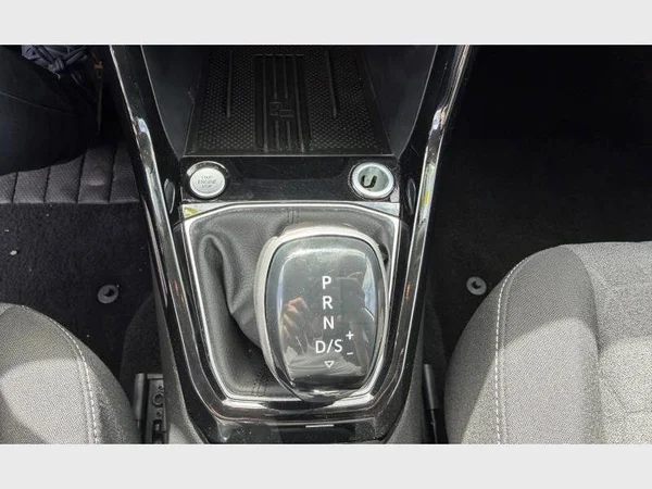 Volkswagen T-Cross (2025) — foto 8 van 19