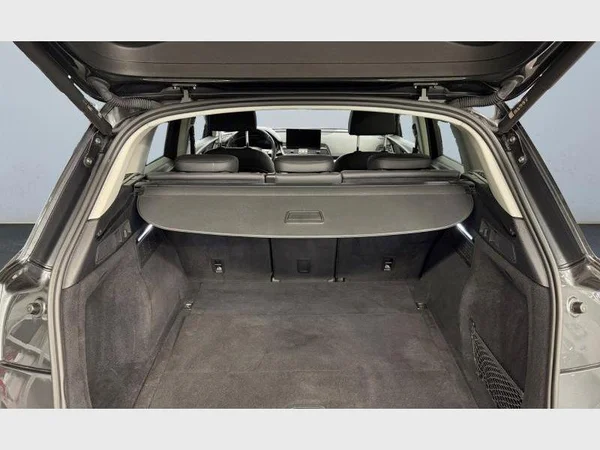 Audi Q5 (2021) — foto 18 van 26