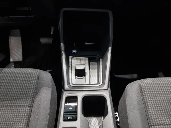VOLKSWAGEN Caddy Maxi (2026) — foto 5 van 21