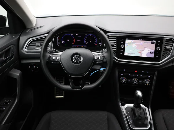 VOLKSWAGEN T-Roc (2019) — foto 20 van 20
