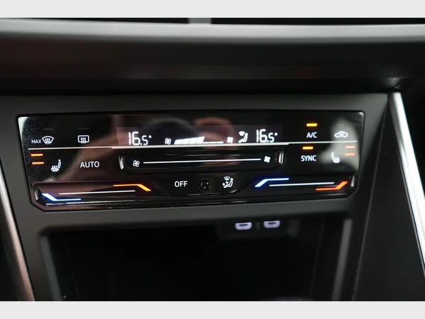 VOLKSWAGEN Taigo (2022) — foto 10 van 24