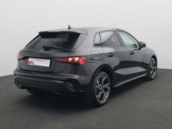 AUDI A3 Sportback PHEV (2025) — foto 12 van 19