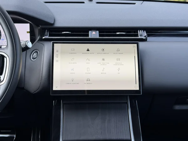 Land Rover Range Rover Velar (2024) — foto 18 van 28