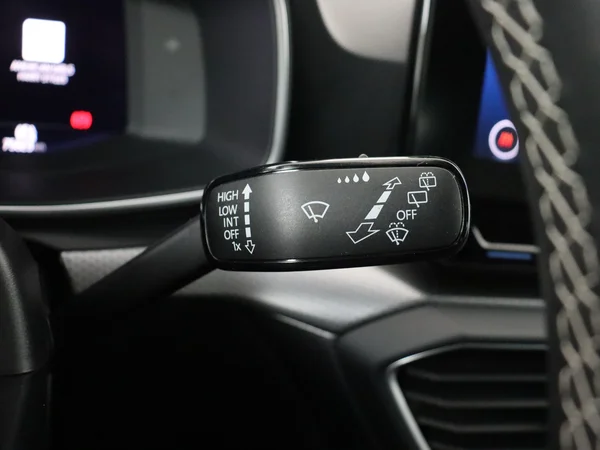 SEAT Leon (2023) — foto 15 van 27