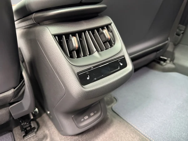 CUPRA Tavascan (2026) — foto 4 van 21