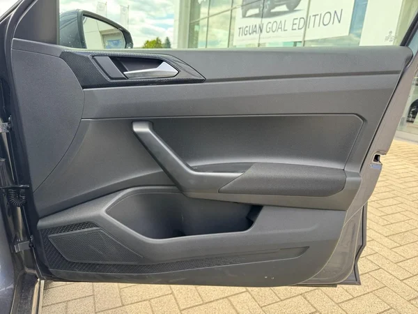 VOLKSWAGEN Polo (2025) — foto 9 van 24