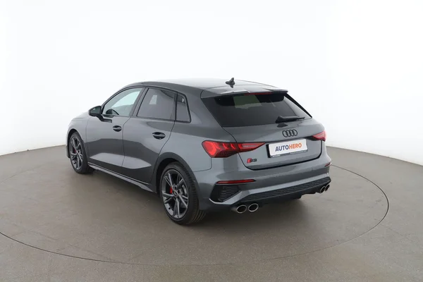 Audi S3 (2023) — foto 10 van 16