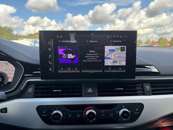 AUDI A4 (2024) — foto 4 van 23