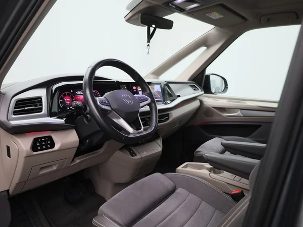 Volkswagen Multivan (2024) — foto 36 van 50