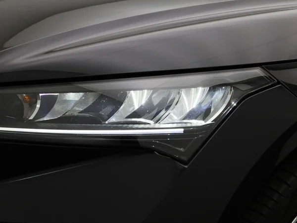 Škoda Enyaq iV (2023) — foto 5 van 43