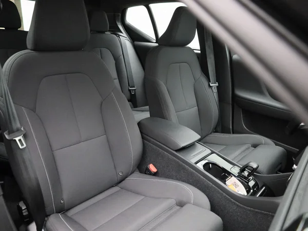 Volvo XC40 (2023) — foto 33 van 46