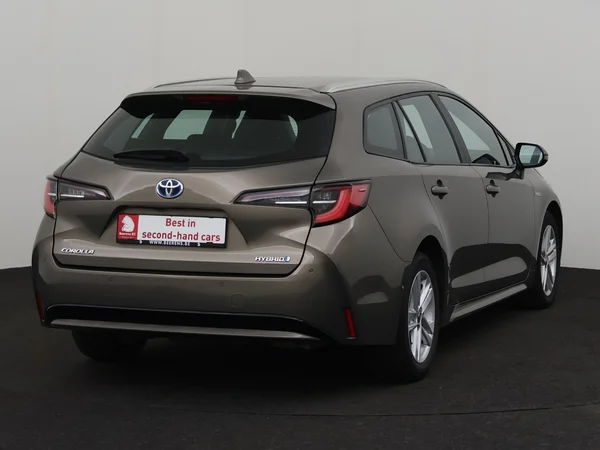 TOYOTA Corolla (2022) — foto 21 van 27