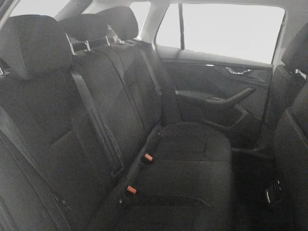 SKODA Kamiq (2021) — foto 10 van 21