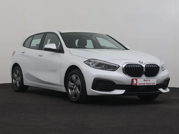 BMW 116 (2024) — foto 23 van 28