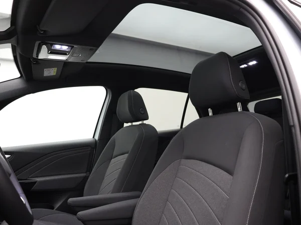 VOLKSWAGEN ID.3 (2024) — foto 2 van 17