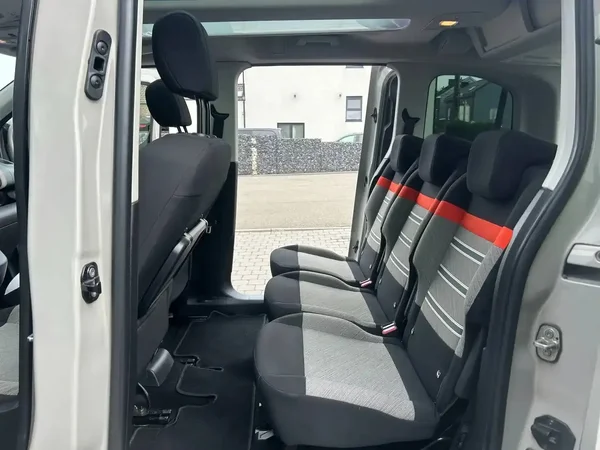 Citroen Berlingo (2019) — foto 11 van 27