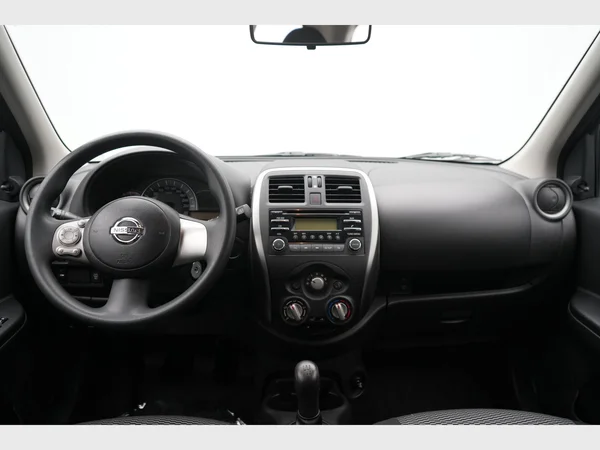 NISSAN Micra (2016) — foto 5 van 20