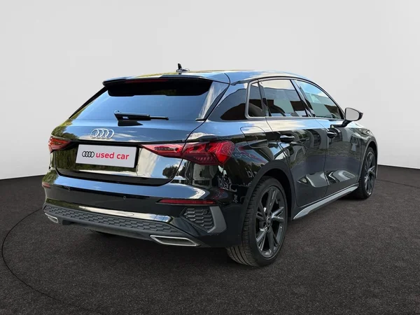 AUDI A3 Sportback (2023) — foto 14 van 15