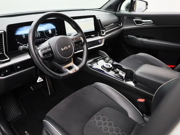 Kia Sportage (2023) — foto 9 van 48
