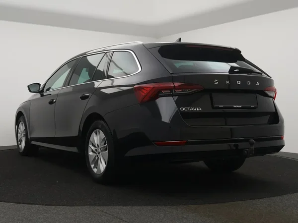 Škoda Octavia (2024) — foto 20 van 27