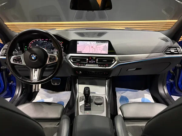 Bmw 330 (2021) — foto 6 van 37