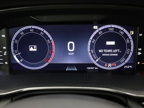 SKODA Octavia (2021) — foto 15 van 22