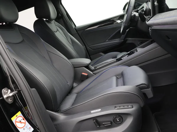 VOLKSWAGEN Tiguan (2026) — foto 23 van 24