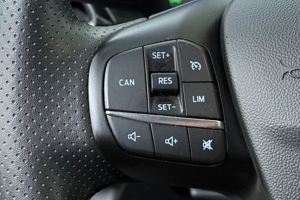 Ford Fiesta (2022) — foto 6 van 22