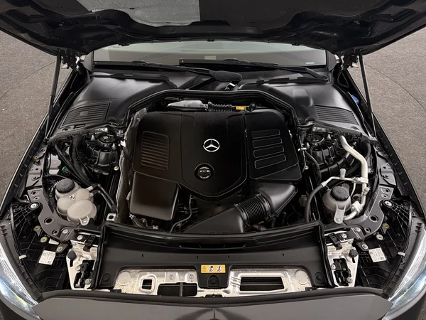 MERCEDES C 300 (2022) — foto 6 van 32