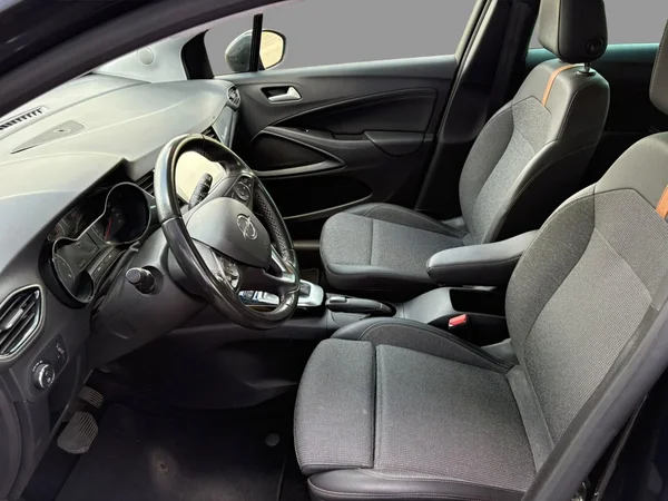 Opel Crossland X (2021) — foto 3 van 16