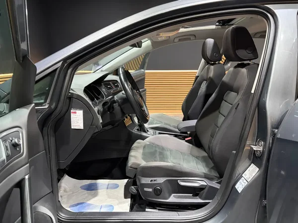 Volkswagen Golf (2018) — foto 24 van 25