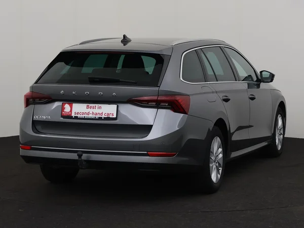 SKODA Octavia (2024) — foto 23 van 31