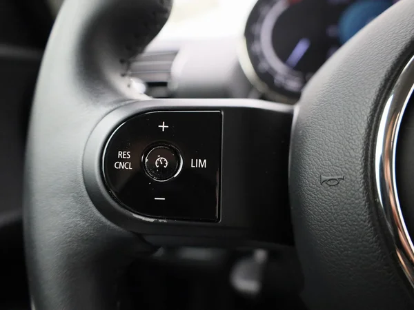 MINI Clubman (2023) — foto 14 van 48