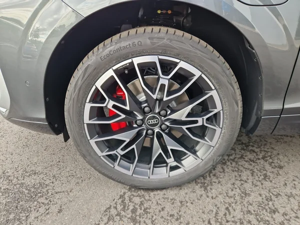 AUDI Q3 SUV e-hybrid (PHEV) (2025) — foto 11 van 19