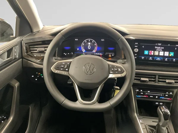 VOLKSWAGEN Polo (2025) — foto 9 van 22