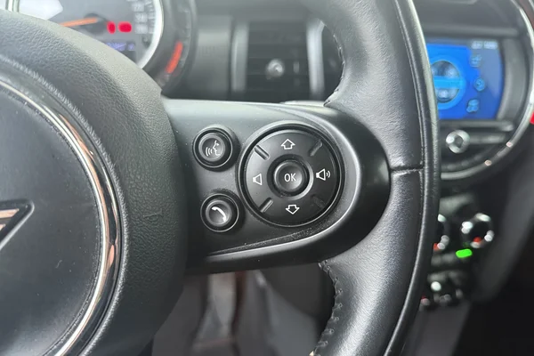 Mini Mini 5 Doors (F55) (2019) — foto 7 van 20