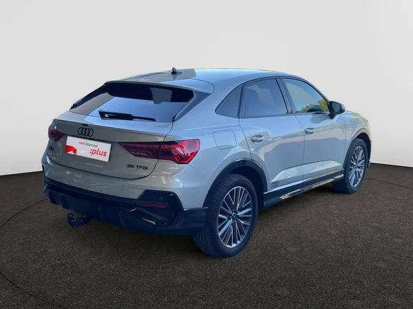 AUDI Q3 Sportback (2024) — foto 17 van 20