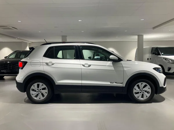 Volkswagen T-Cross (2025) — foto 6 van 24