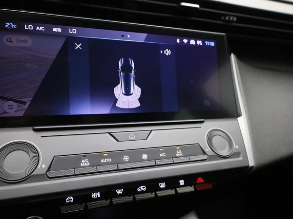 Peugeot 308 (2022) — foto 16 van 37