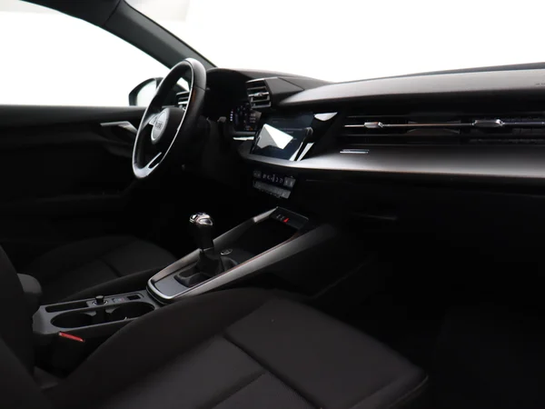AUDI A3 (2021) — foto 3 van 26