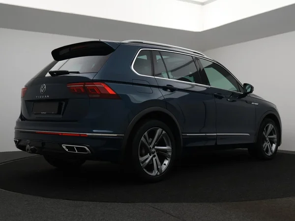 VOLKSWAGEN Tiguan Dsl (2021) — foto 2 van 33